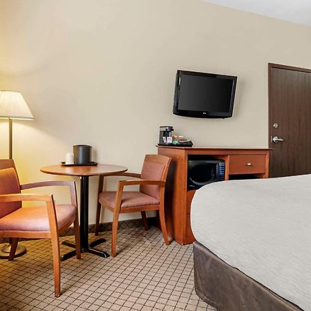 Quality Inn Airport Μόνκτον Εξωτερικό φωτογραφία